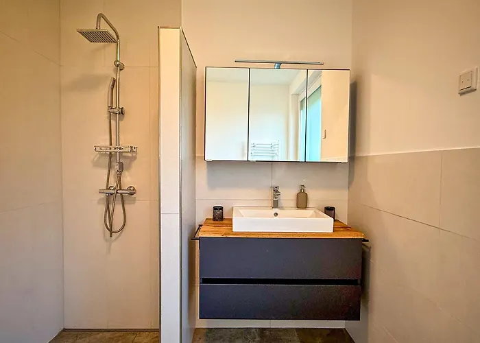 Apartman Und Sonne - Moderne Eg-wohnung Mit Balkon